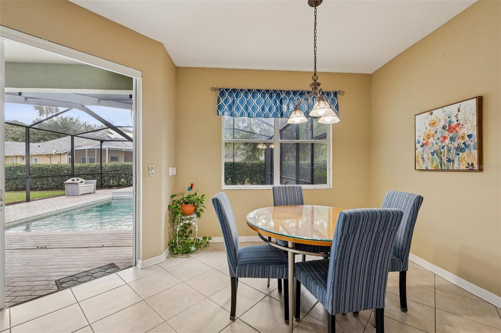 Listing photo id 14 for 12606 River Birch Drive