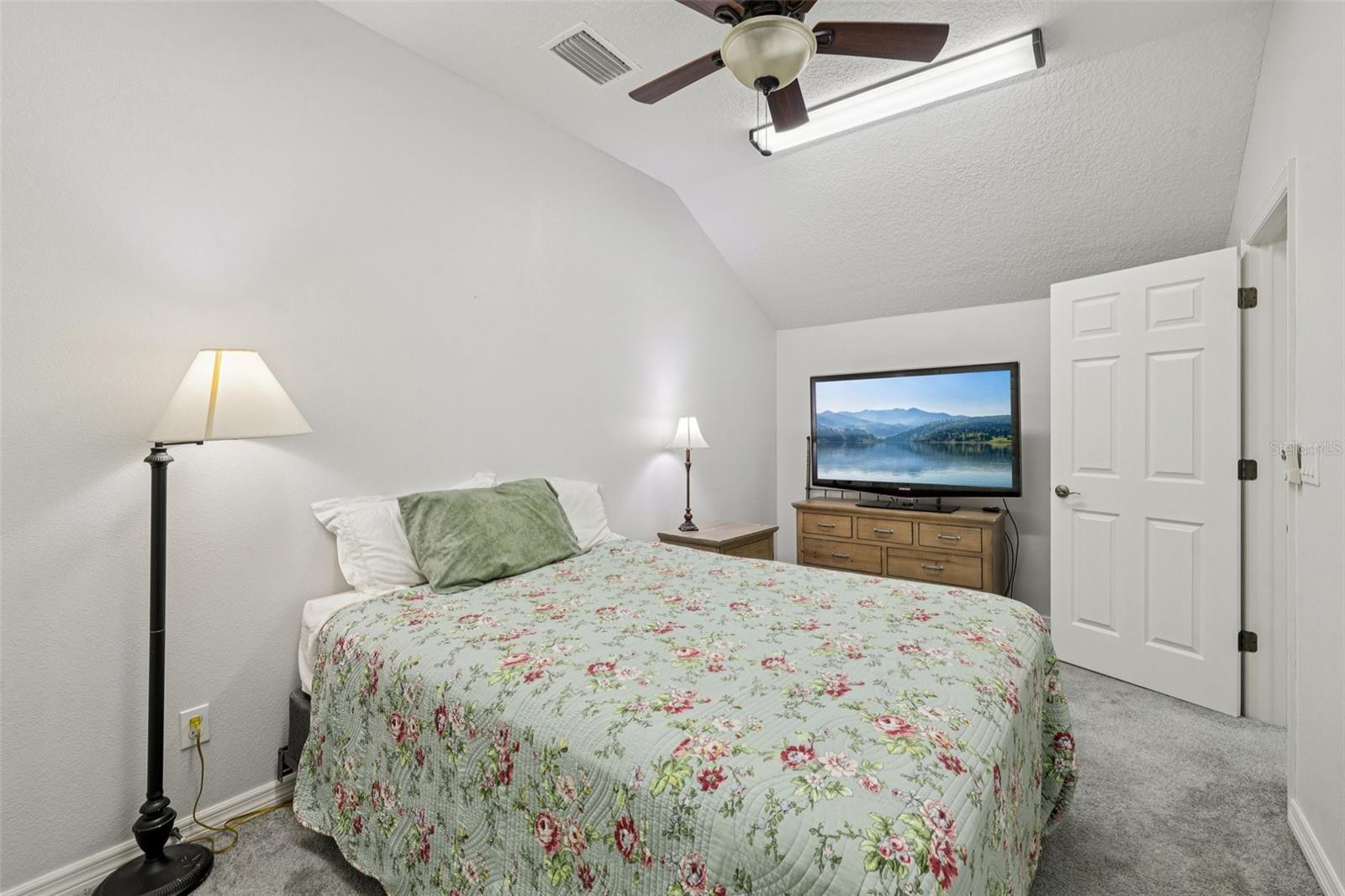 Listing photo id 39 for 12606 River Birch Drive