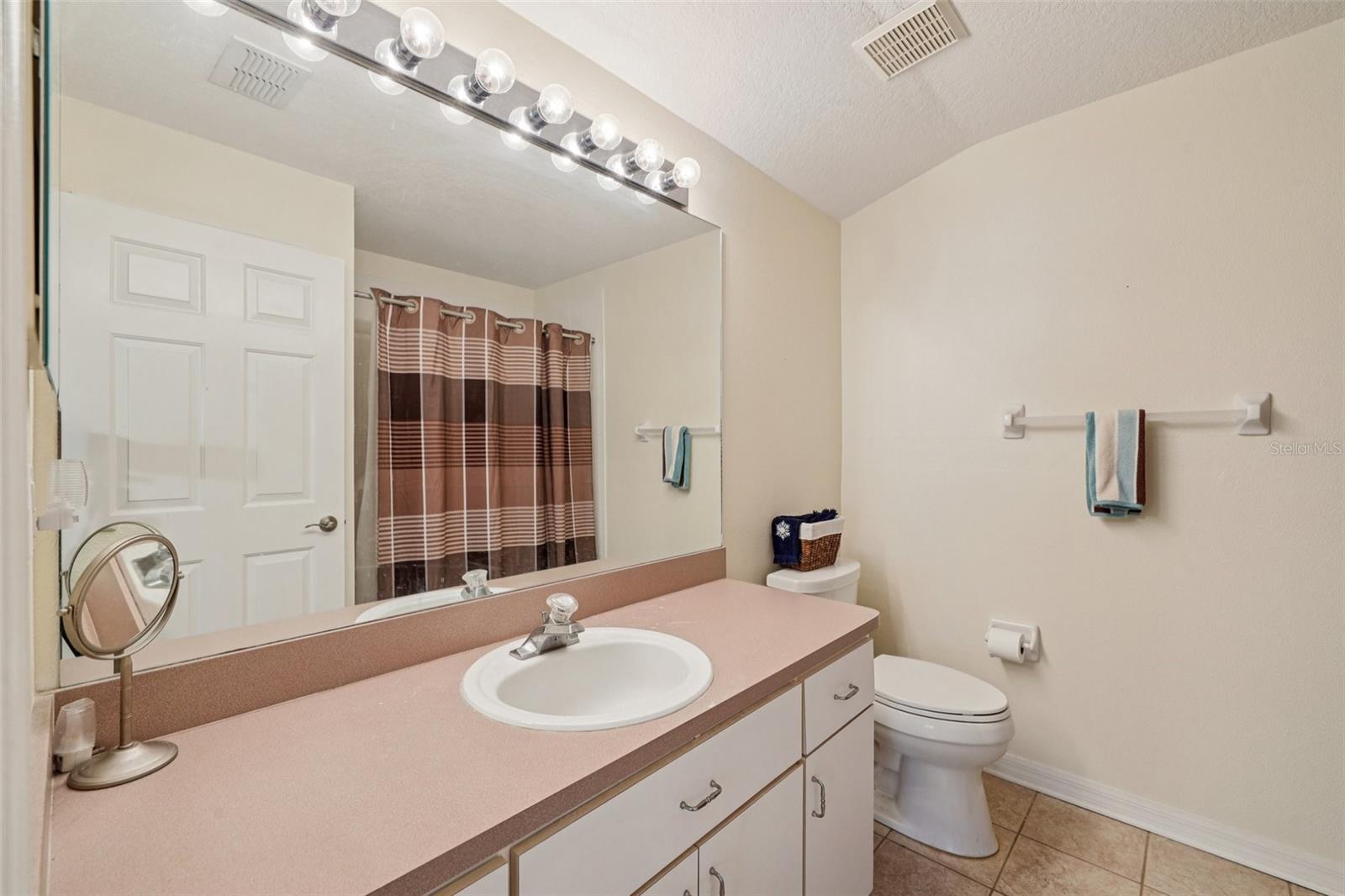 Listing photo id 40 for 12606 River Birch Drive