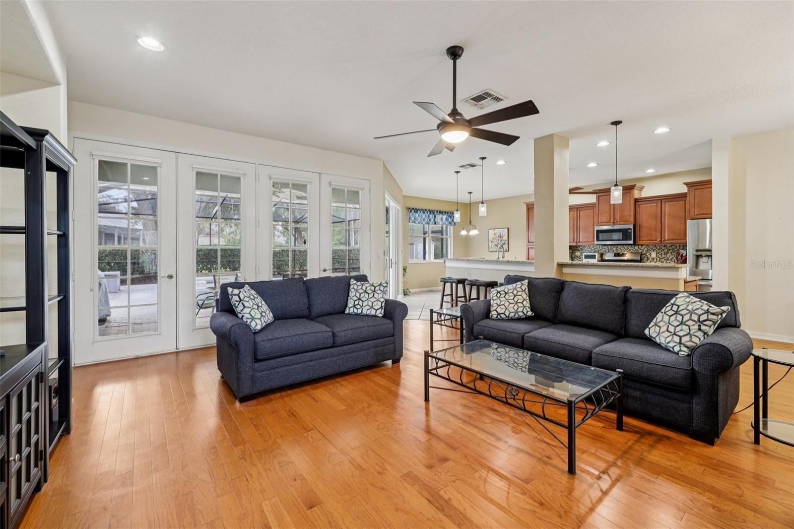 Listing photo id 4 for 12606 River Birch Drive