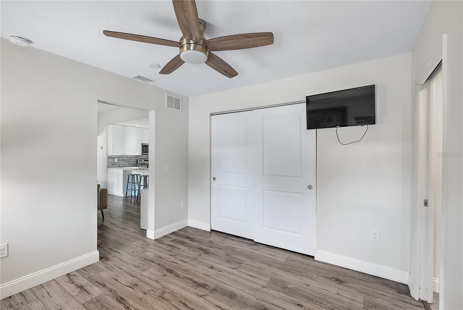 Image 18 of 24 For 6631 Bougainvilla Avenue S