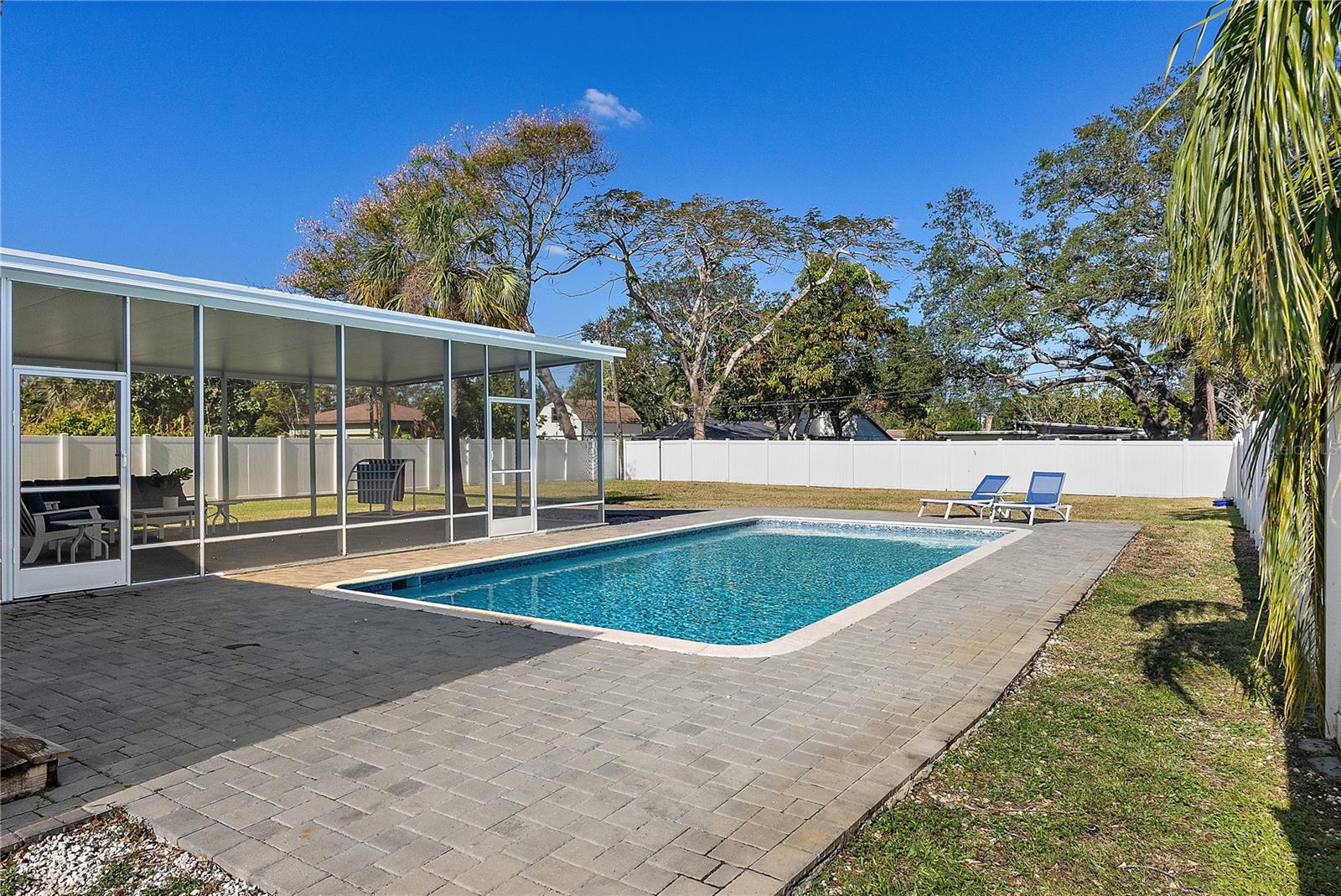 Image 22 of 24 For 6631 Bougainvilla Avenue S