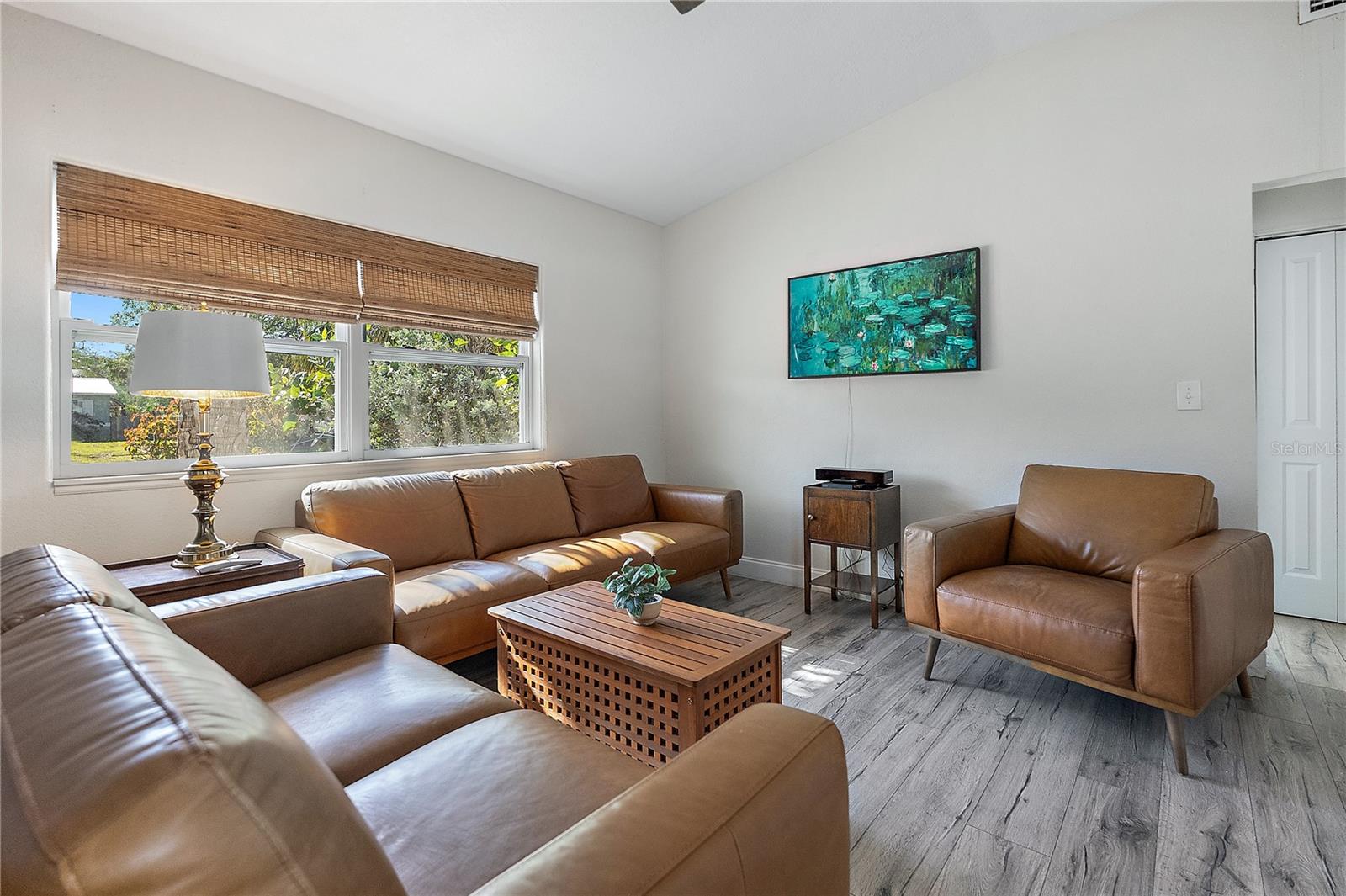 Image 3 of 24 For 6631 Bougainvilla Avenue S