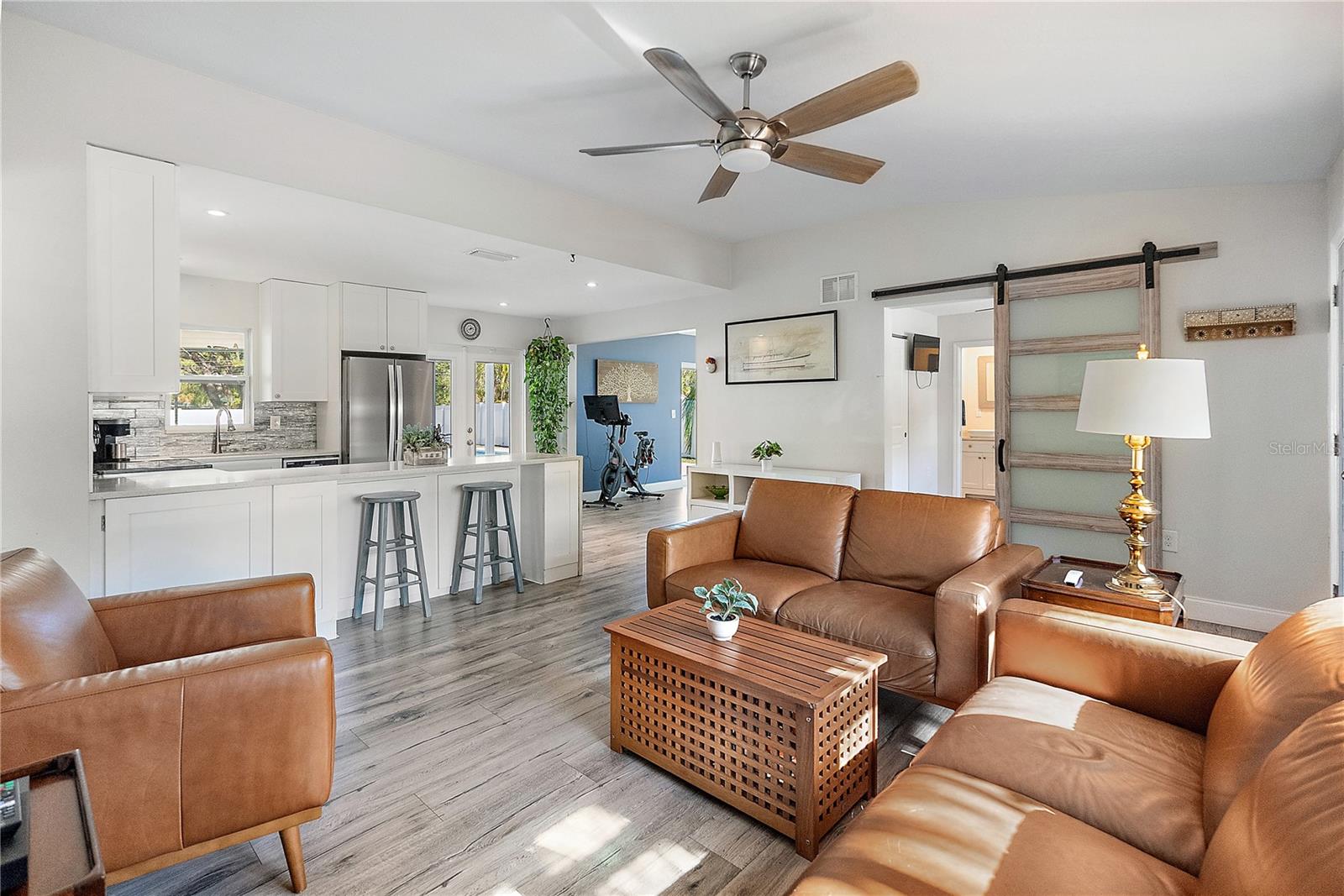 Image 5 of 24 For 6631 Bougainvilla Avenue S