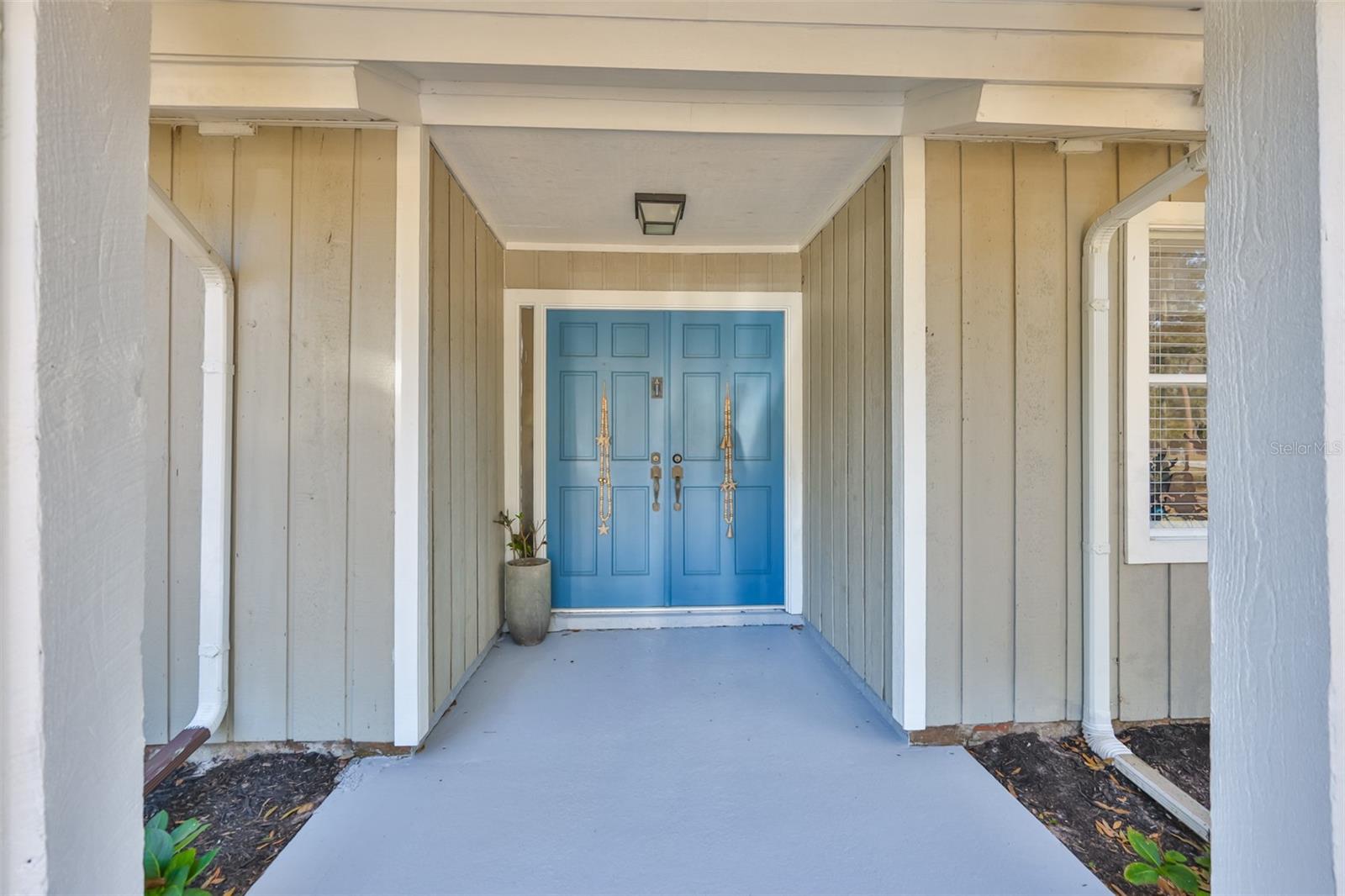 Image 10 of 47 For 20600 Gardenia Drive