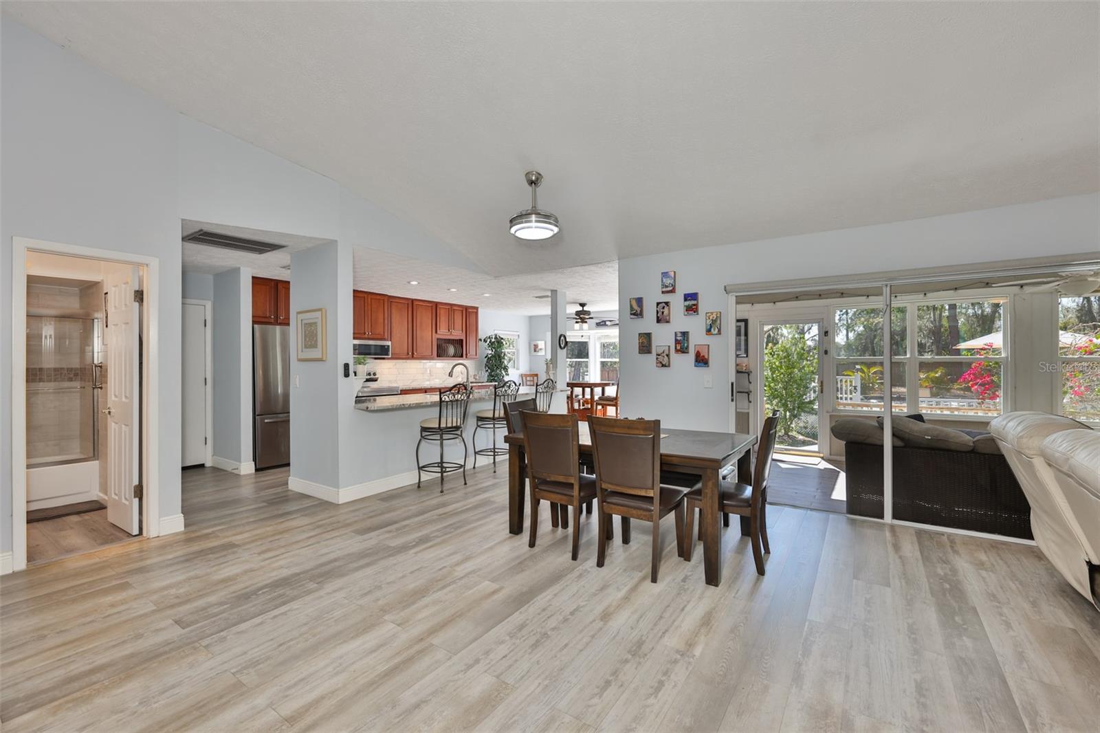 Image 22 of 47 For 20600 Gardenia Drive