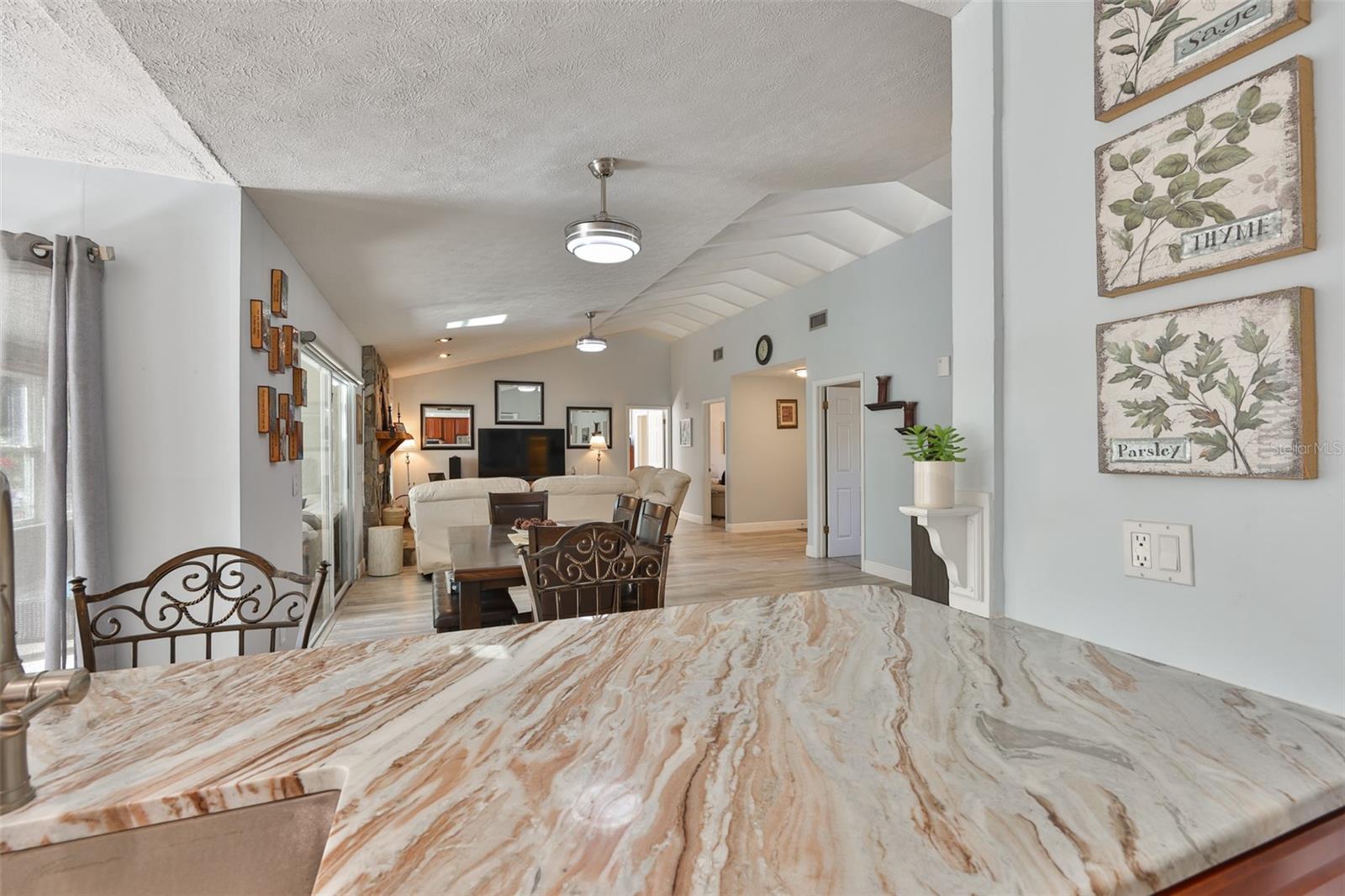 Image 23 of 47 For 20600 Gardenia Drive