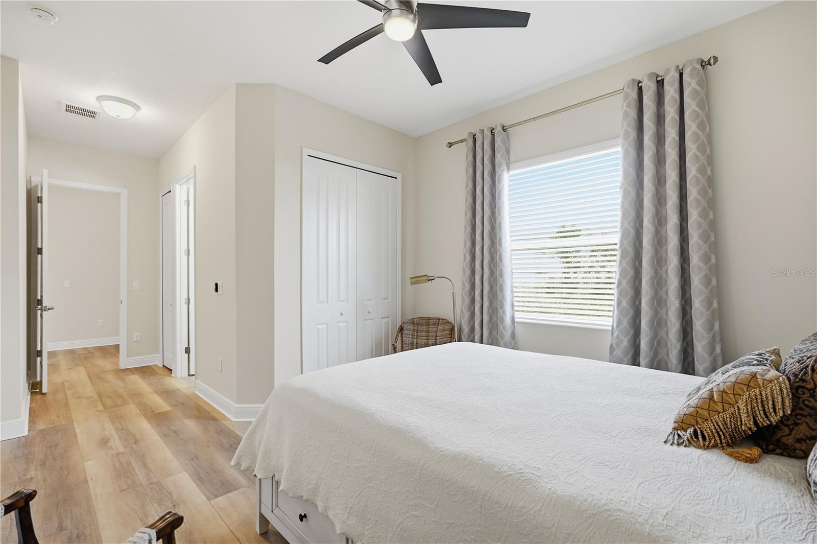 Image 27 of 45 For 14319 Skipping Stone Loop