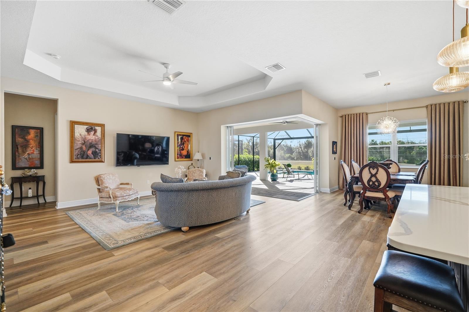 Image 4 of 45 For 14319 Skipping Stone Loop