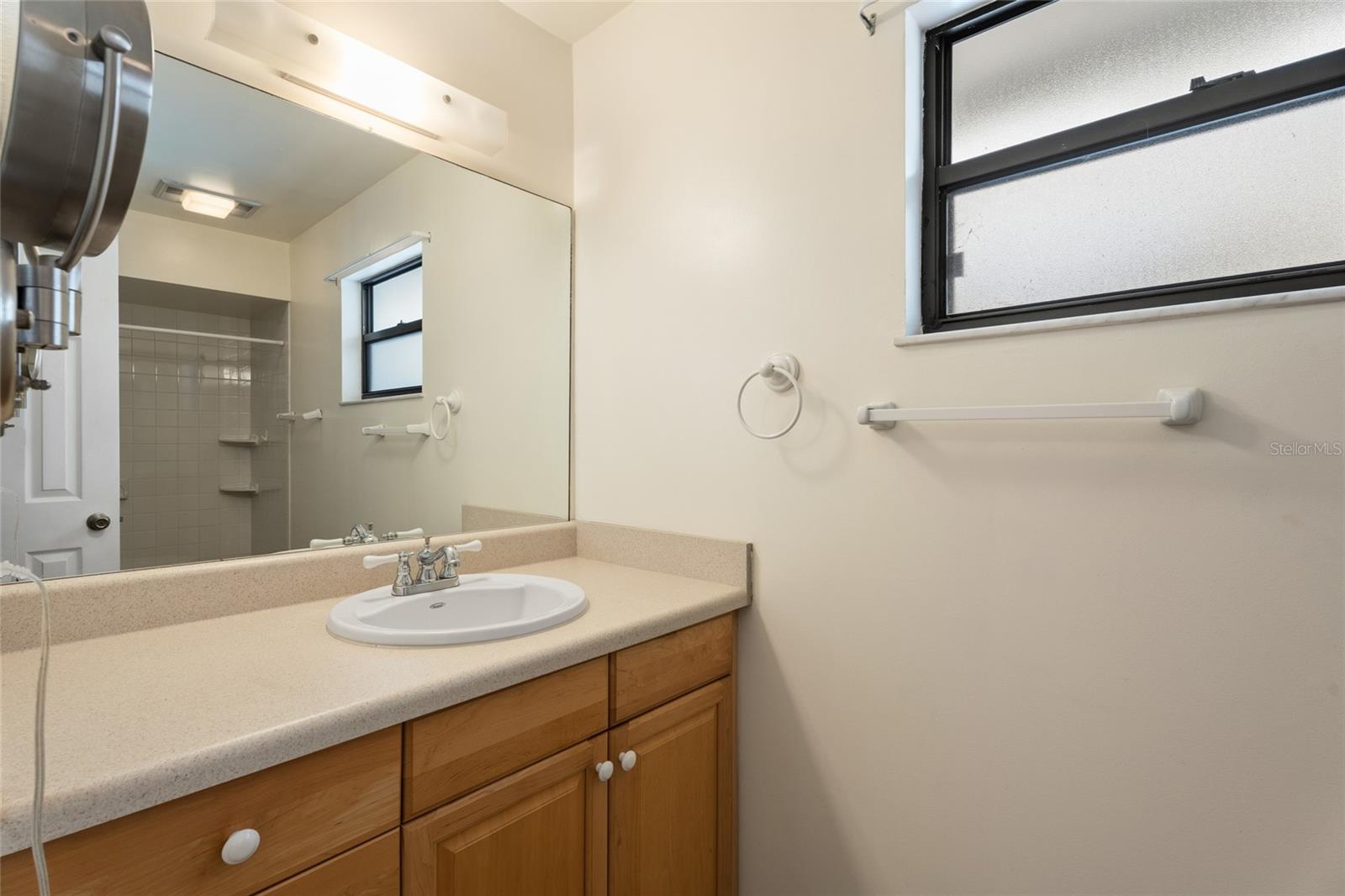 Image 19 of 34 For 226 Del Monte Road