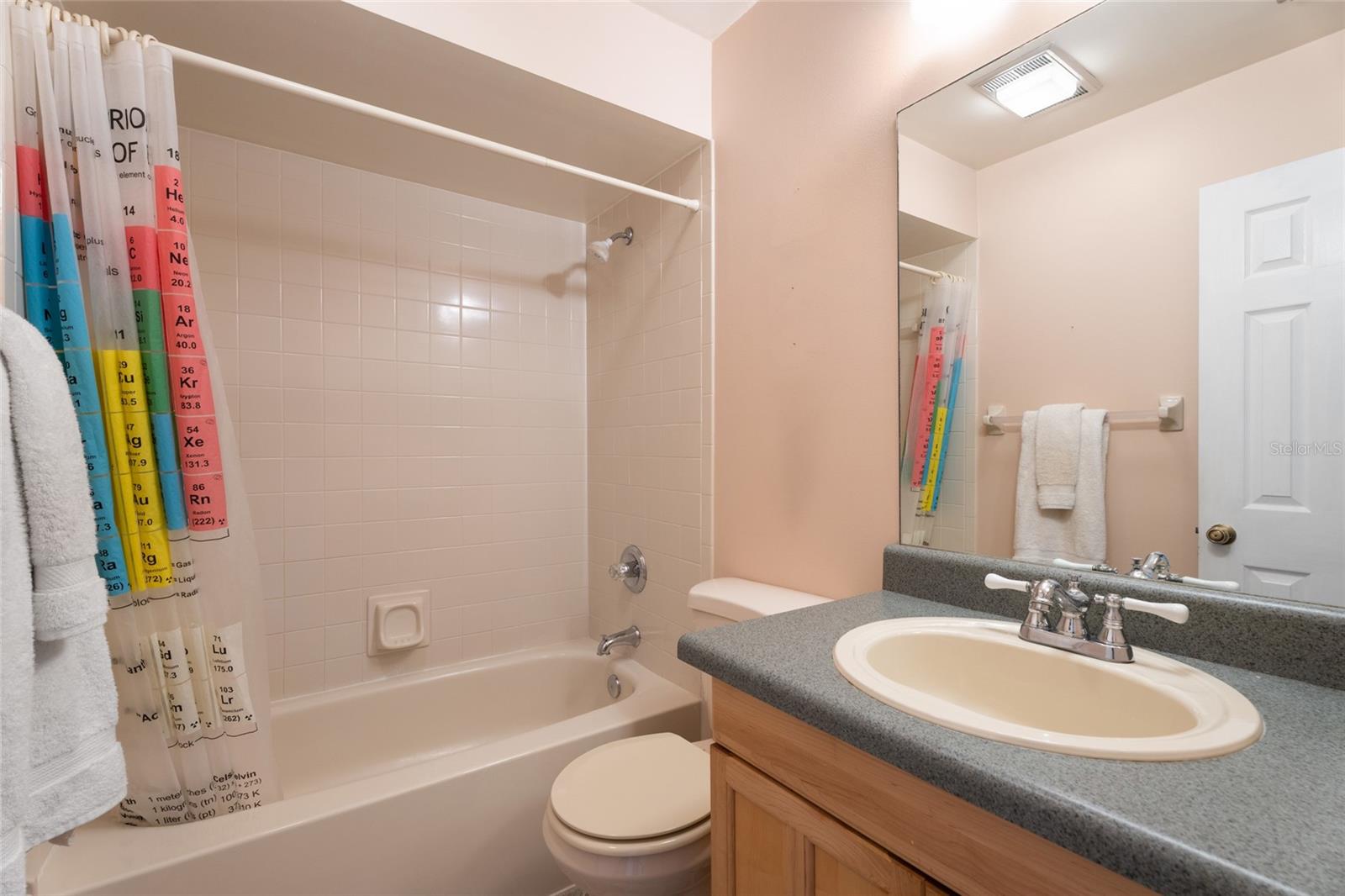 Image 21 of 34 For 226 Del Monte Road