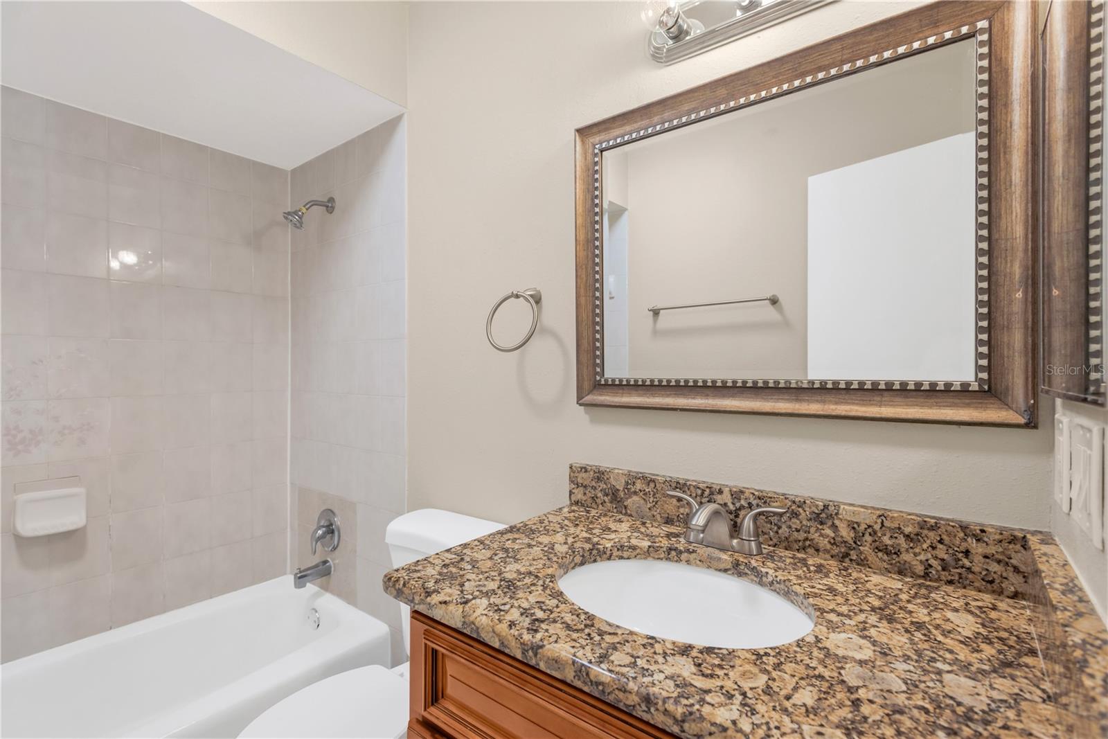 Image 10 of 29 For 3206 Shady Glen Circle