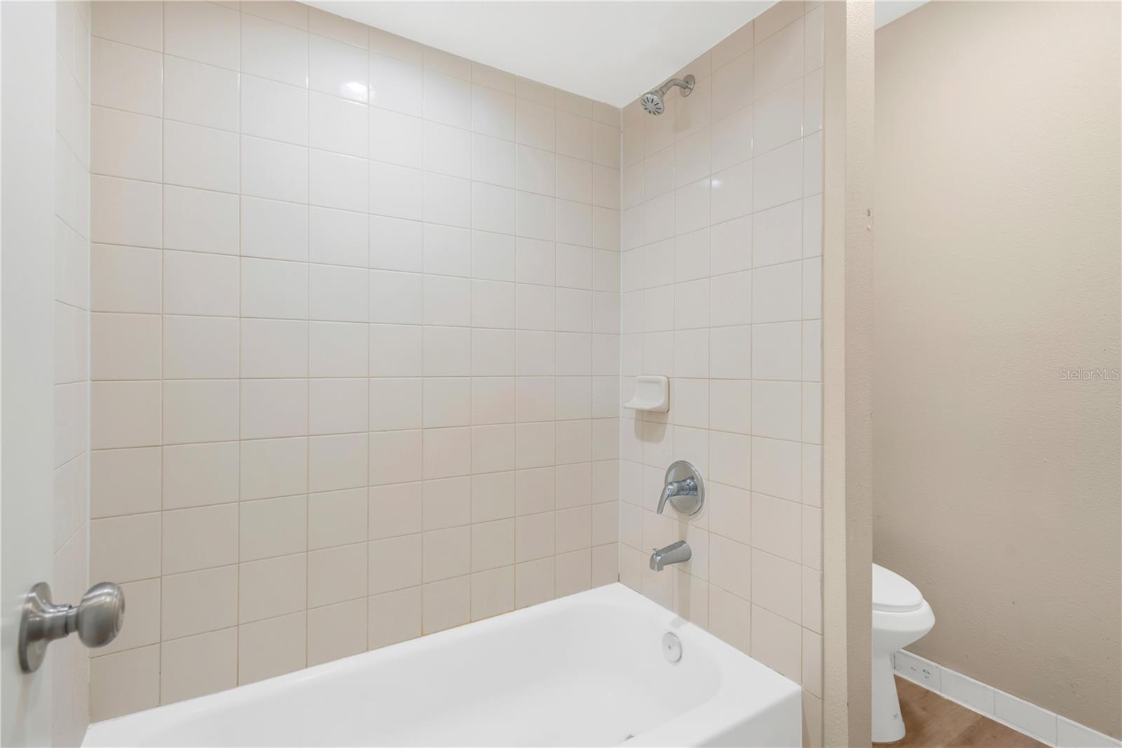 Image 11 of 29 For 3206 Shady Glen Circle