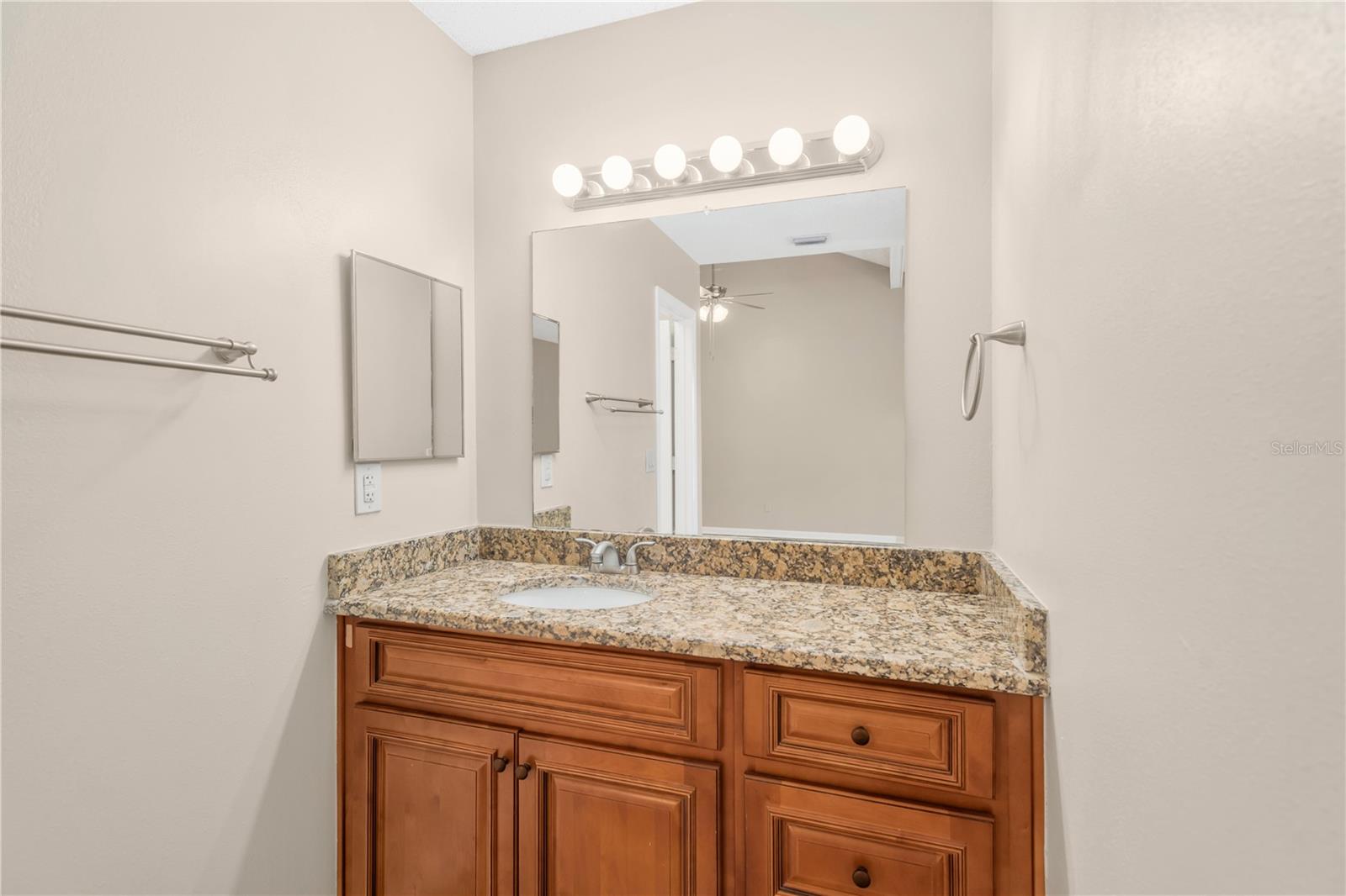 Image 12 of 29 For 3206 Shady Glen Circle