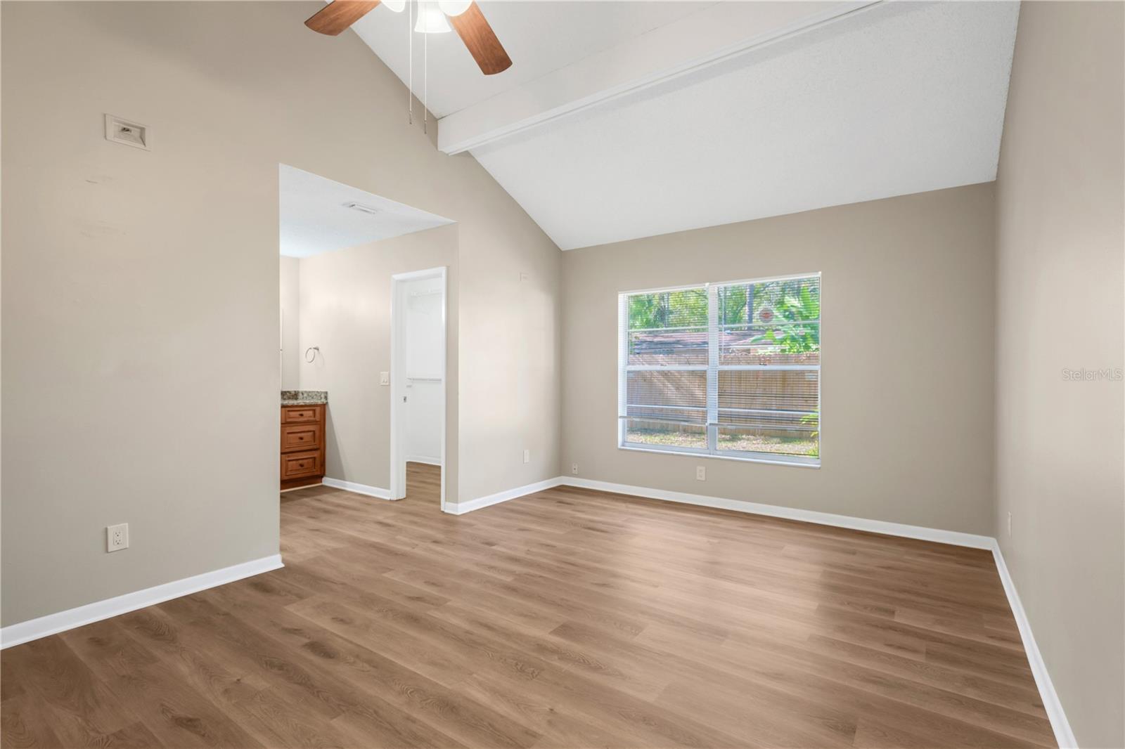 Image 13 of 29 For 3206 Shady Glen Circle