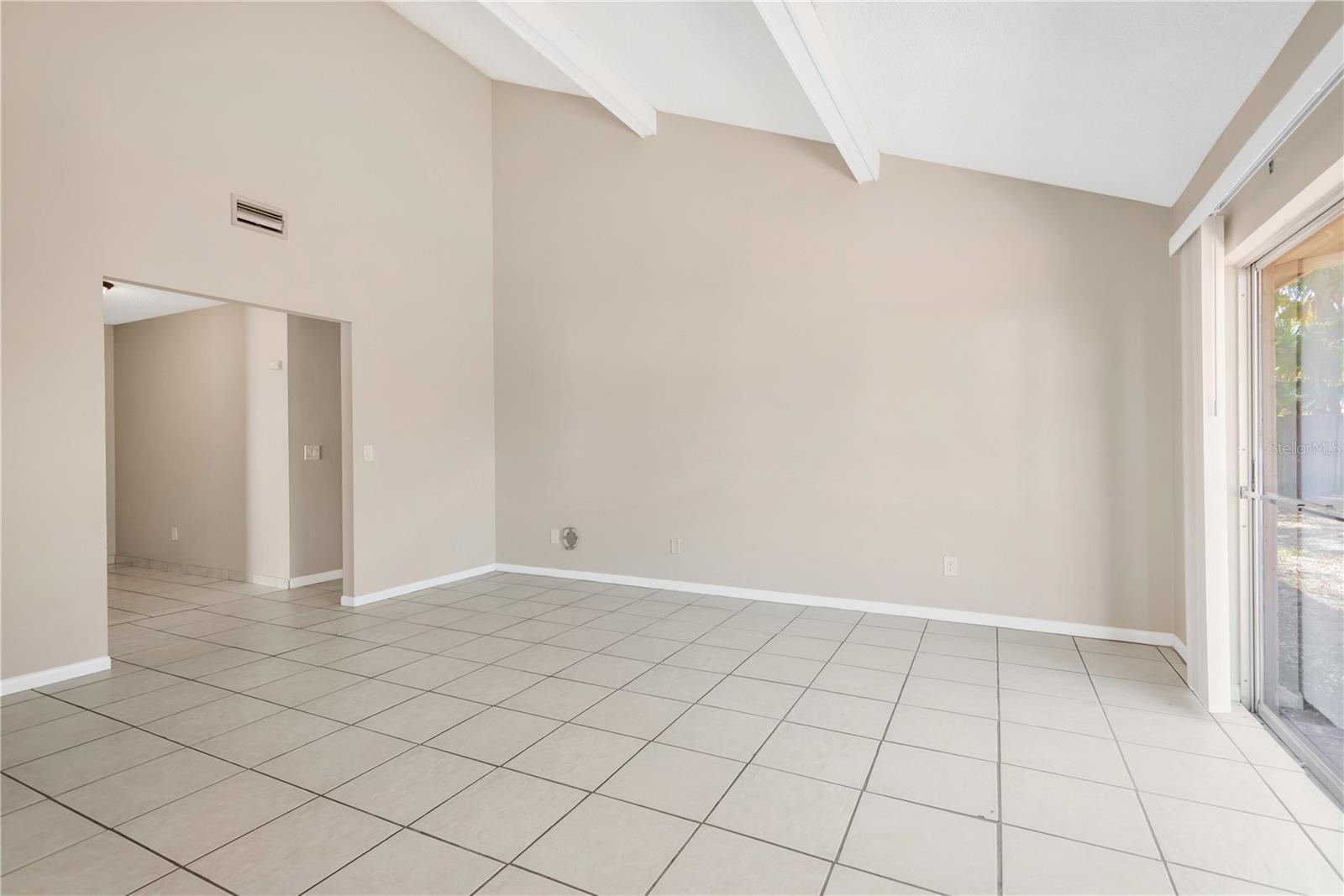 Image 17 of 29 For 3206 Shady Glen Circle