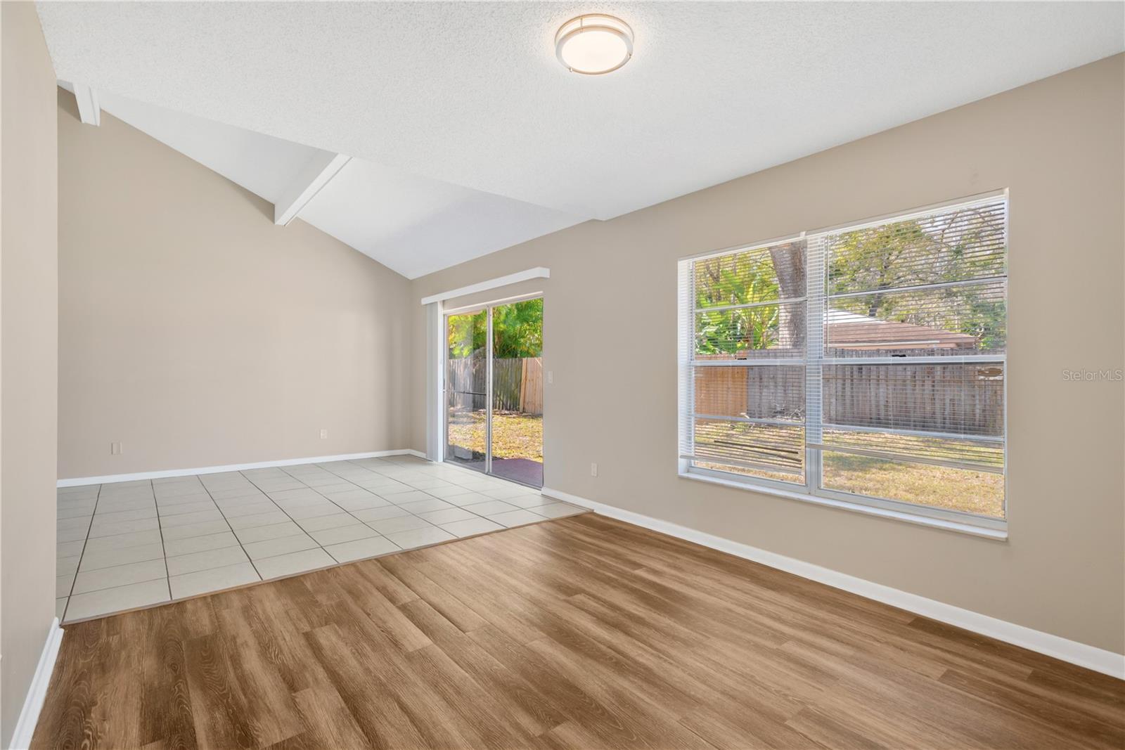 Image 18 of 29 For 3206 Shady Glen Circle