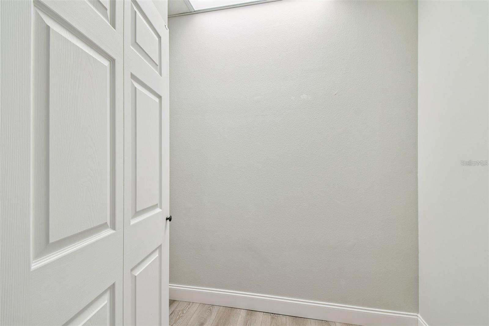 Image 27 of 43 For 5404 Hoover Boulevard 18