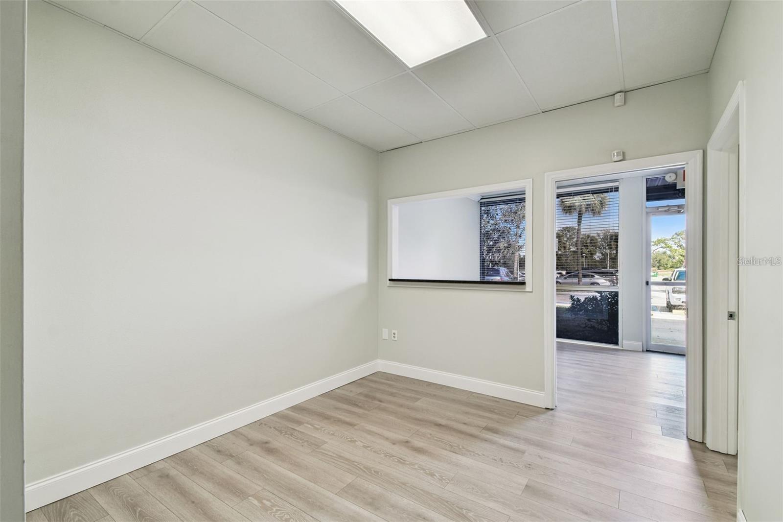 Image 9 of 43 For 5404 Hoover Boulevard 18