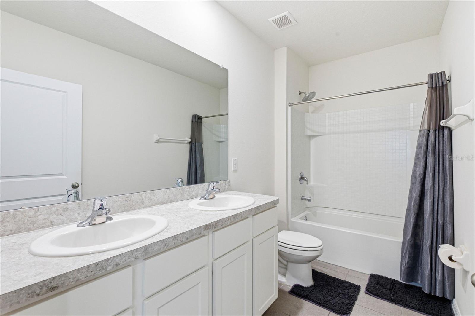 Image 24 of 39 For 12403 Pagoda Place