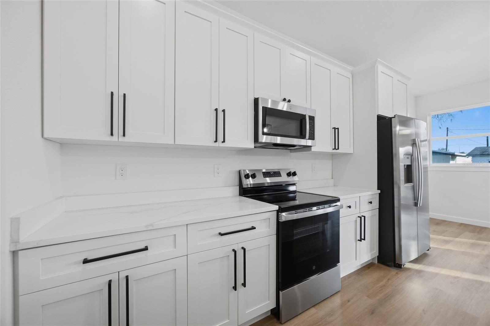 Image 14 of 34 For 1505 Laura Street