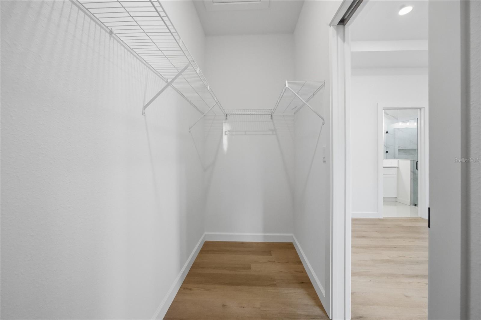 Image 18 of 34 For 1505 Laura Street