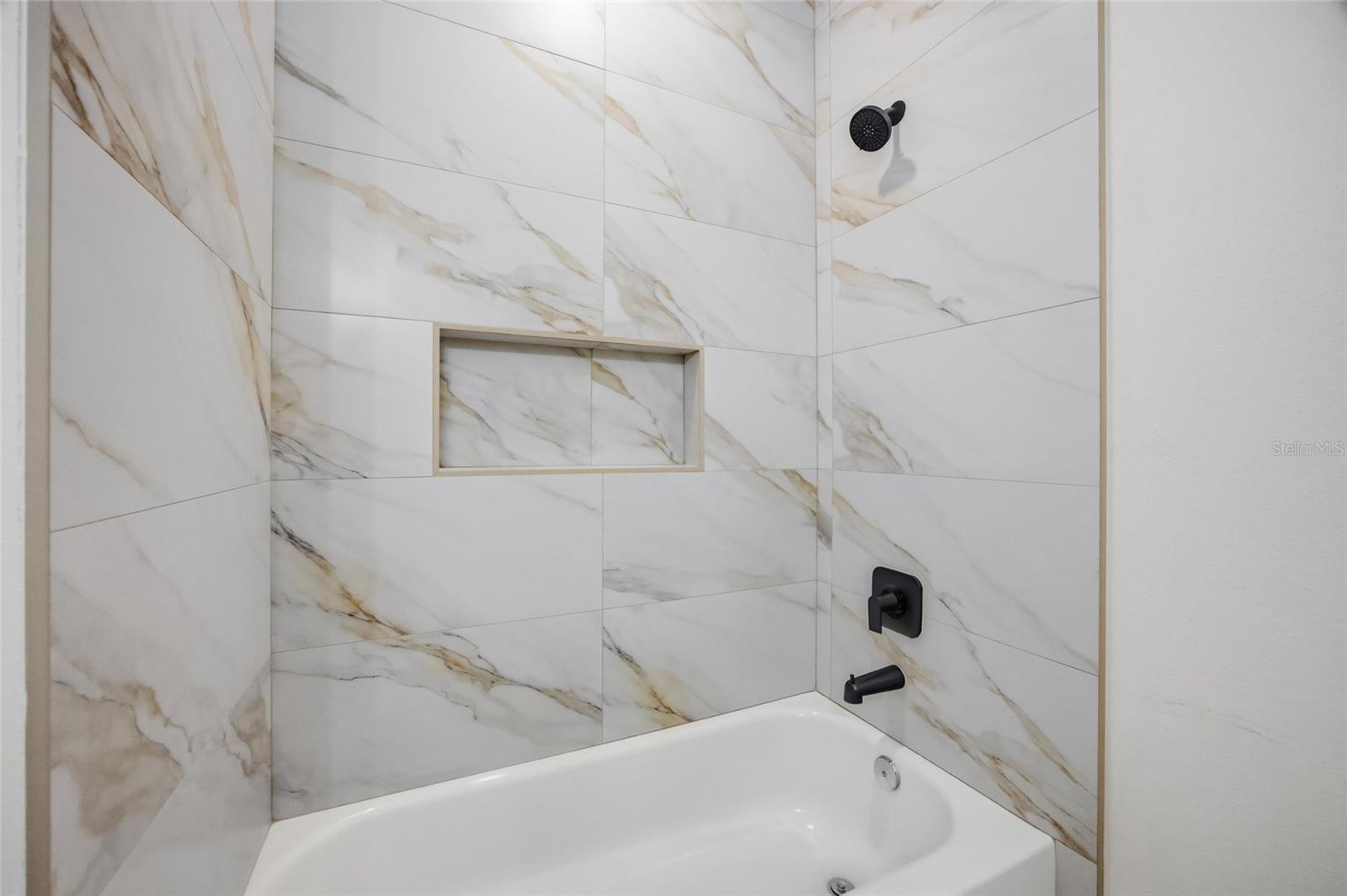 Image 29 of 34 For 1505 Laura Street