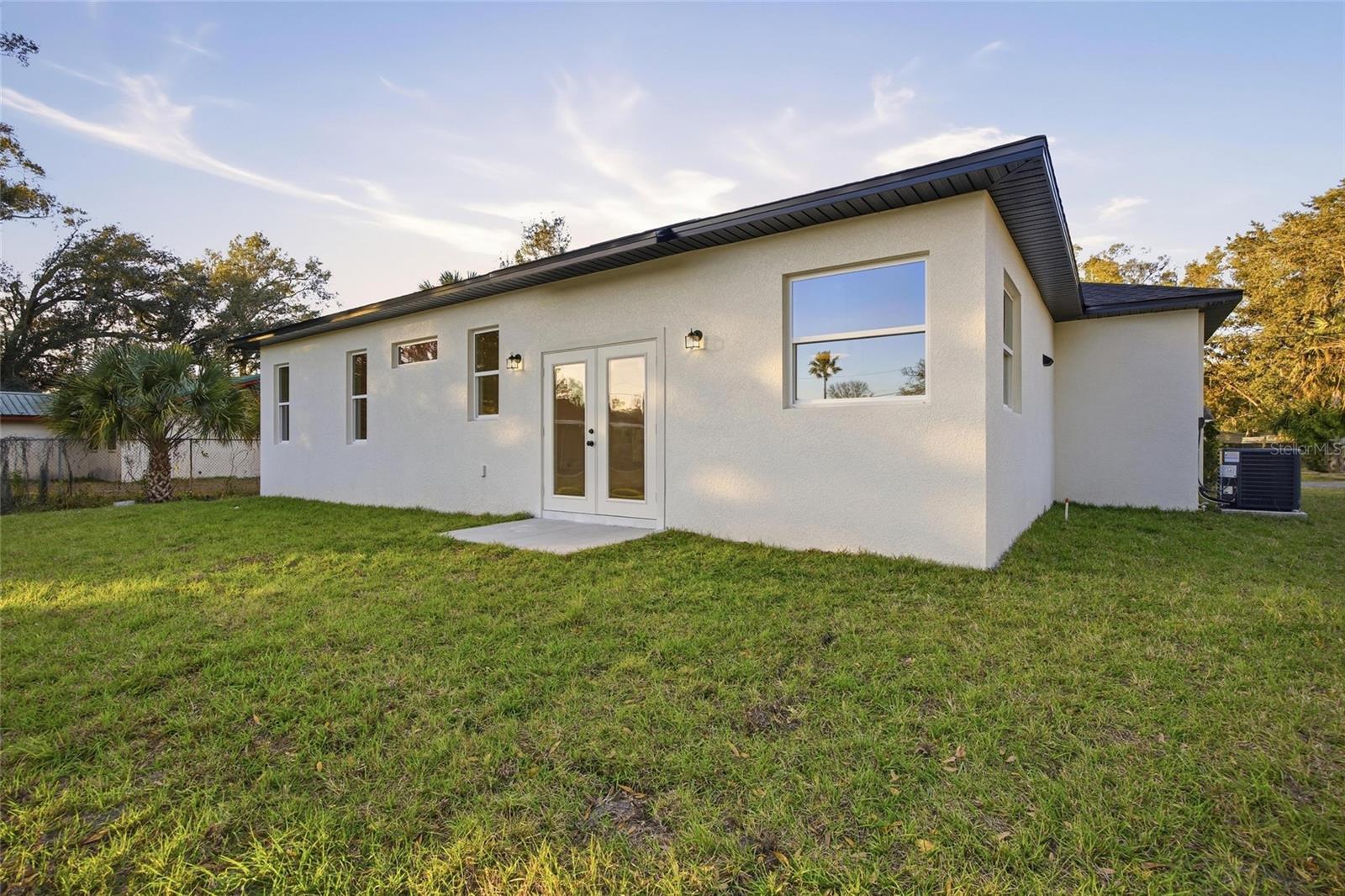 Image 31 of 34 For 1505 Laura Street