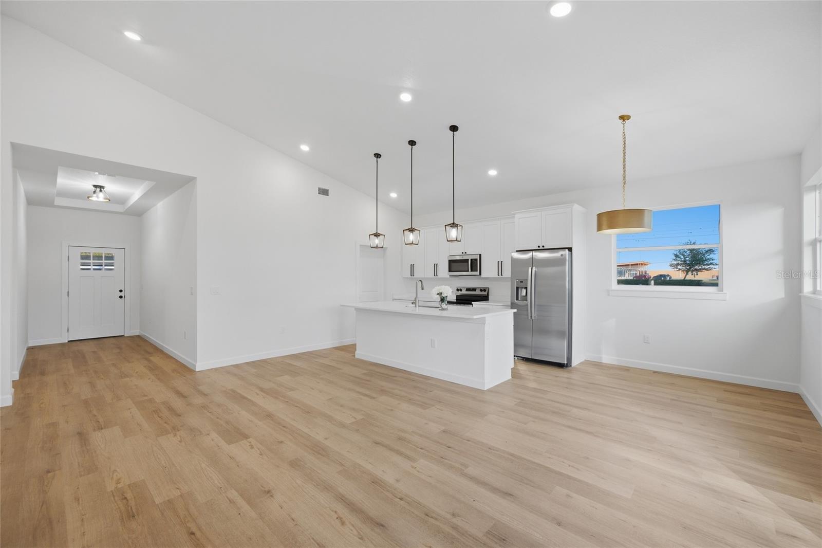 Image 9 of 34 For 1505 Laura Street