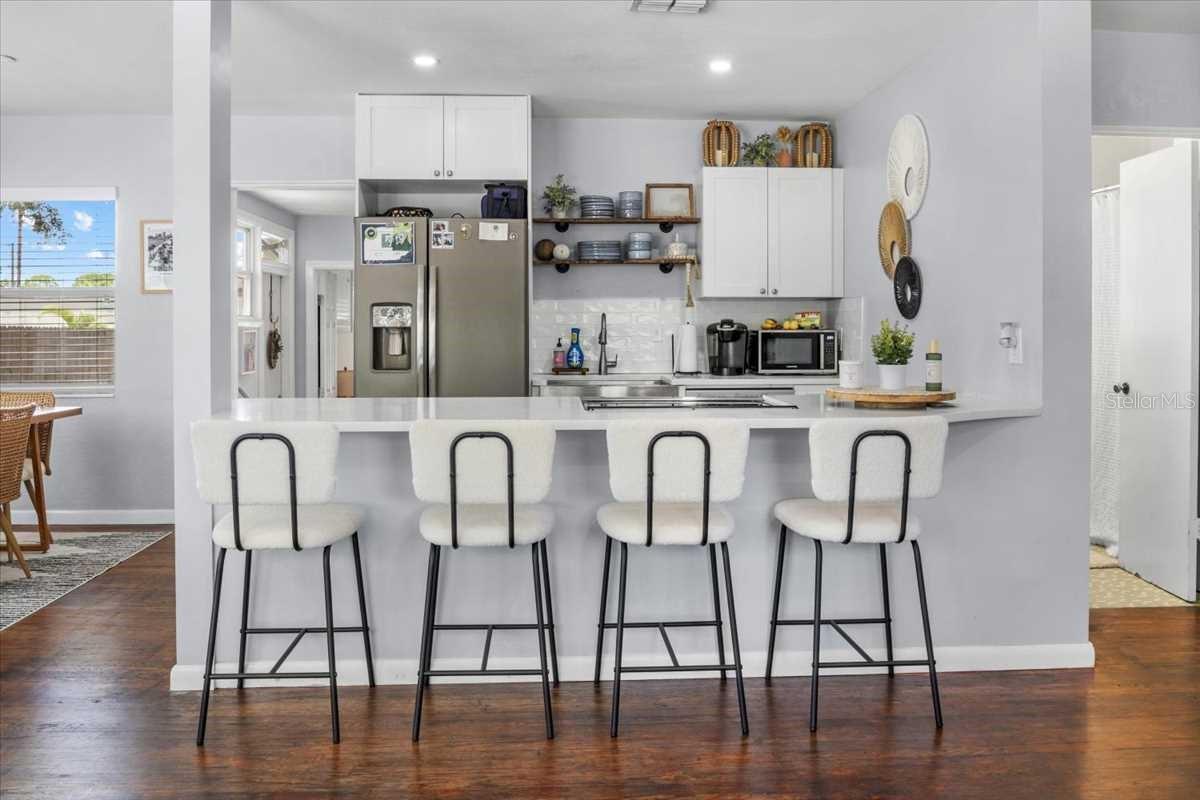 Image 16 of 33 For 6453 5th Avenue N