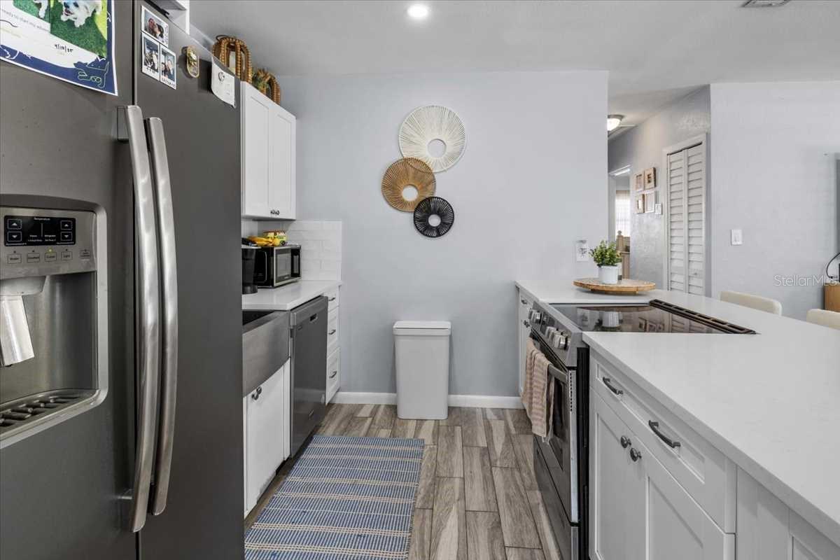 Image 18 of 33 For 6453 5th Avenue N