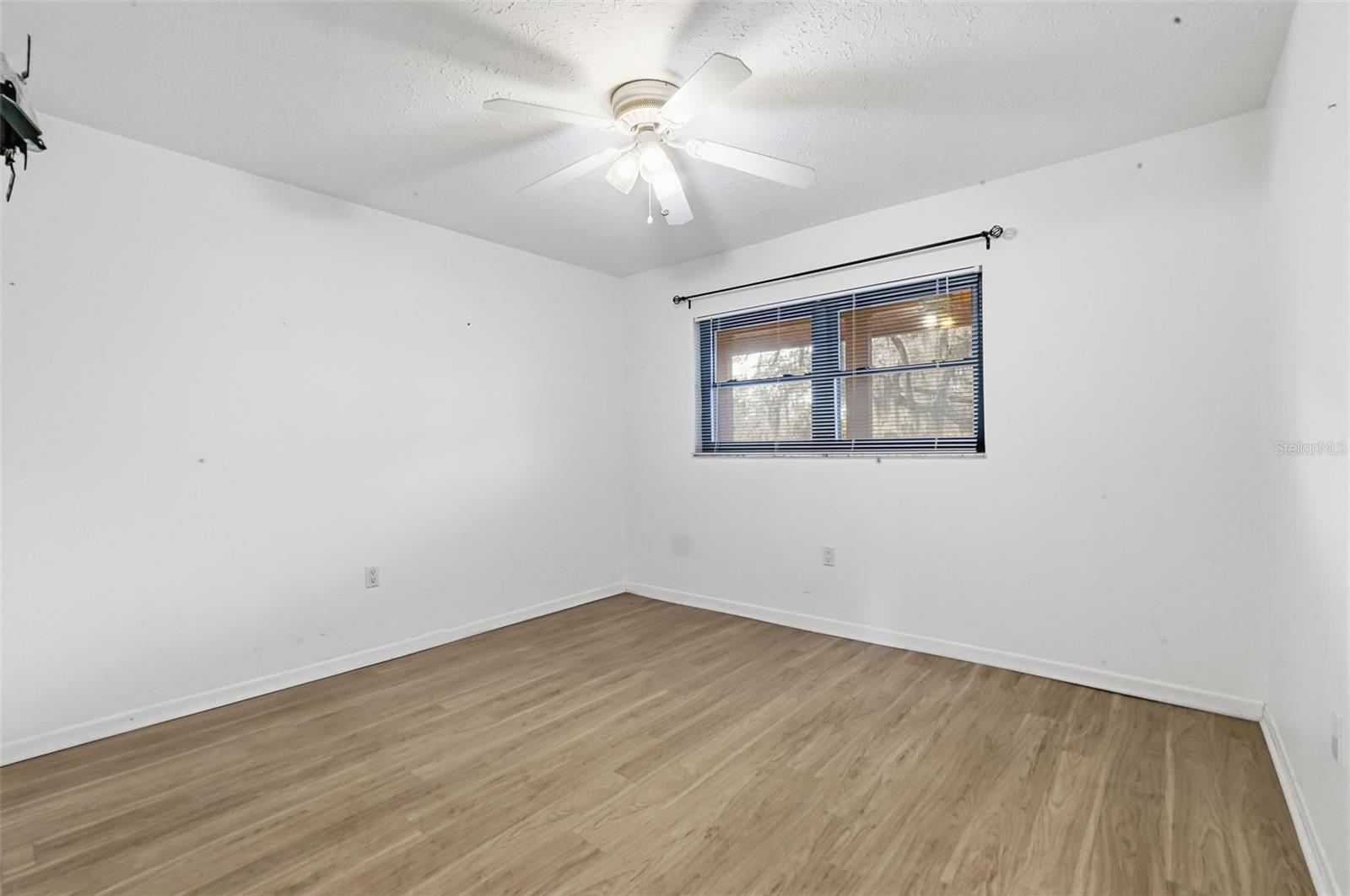 Image 13 of 33 For 7715 Forest Trail 5