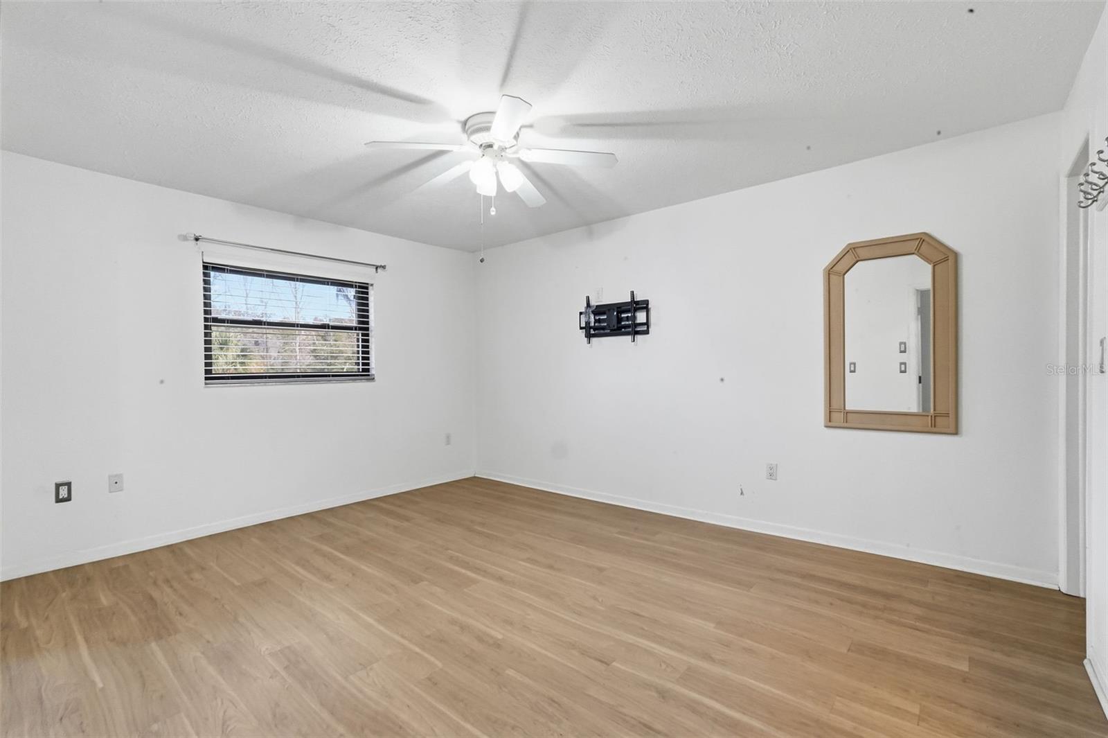 Image 15 of 33 For 7715 Forest Trail 5