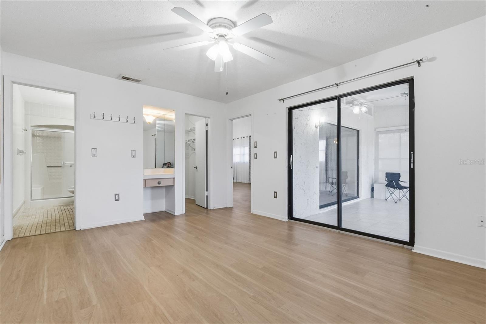 Image 16 of 33 For 7715 Forest Trail 5