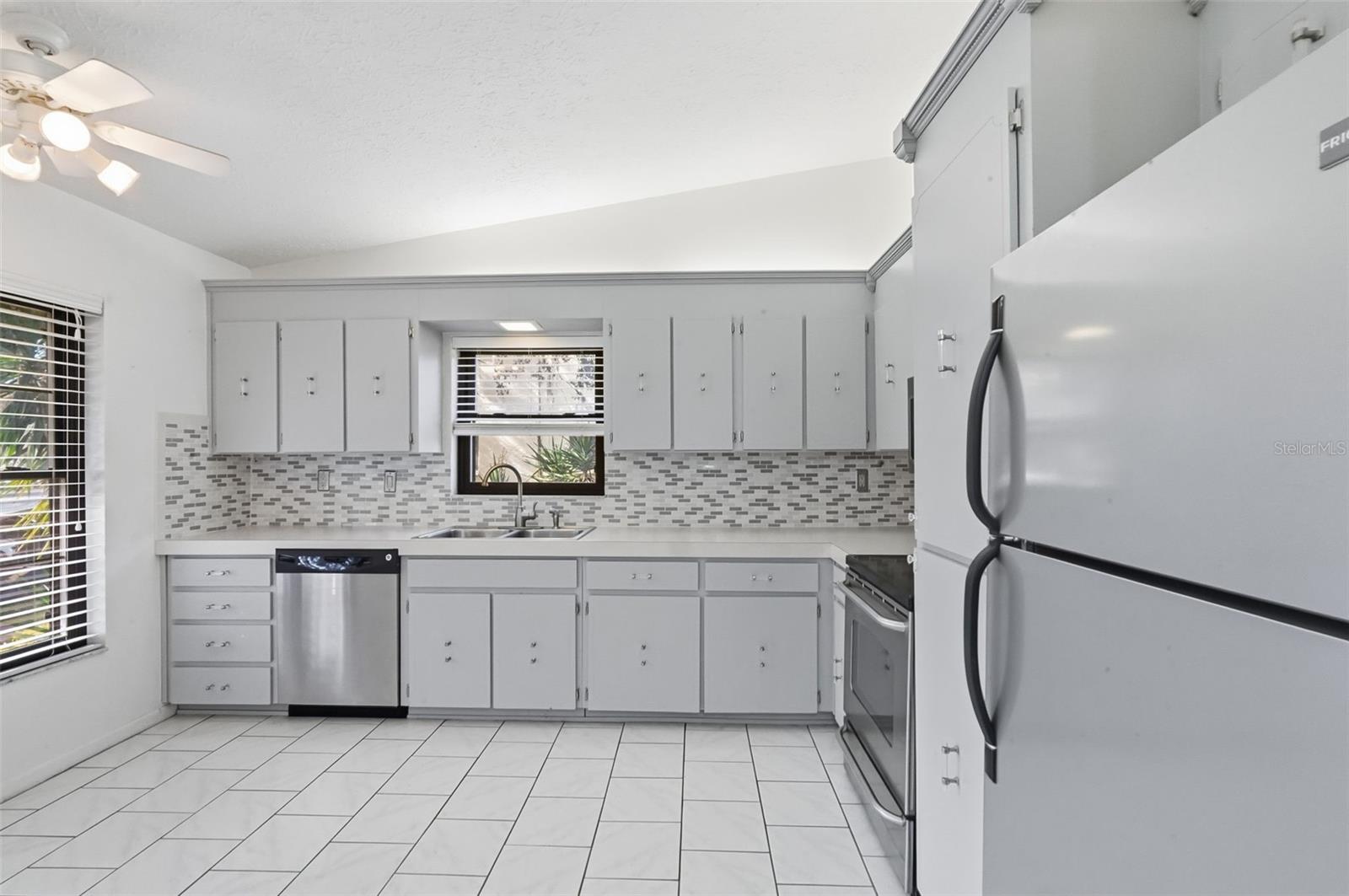 Image 22 of 33 For 7715 Forest Trail 5