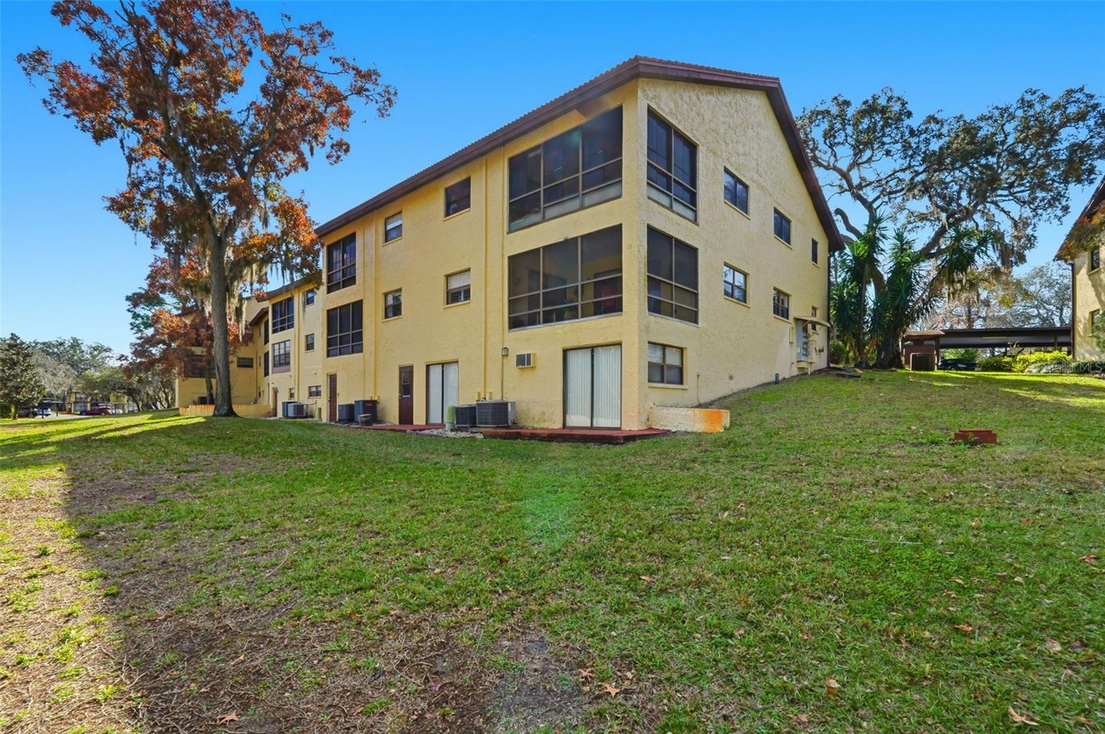 Image 27 of 33 For 7715 Forest Trail 5