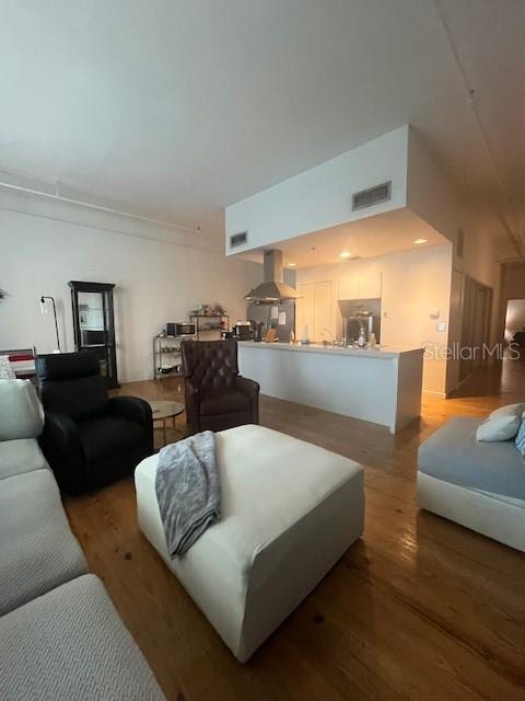 Image 5 of 16 For 509 Tampa Street 2c