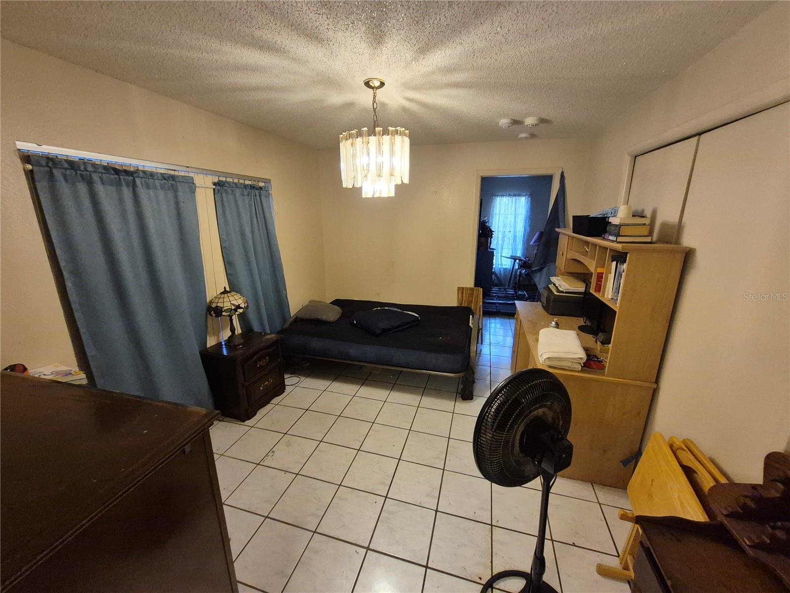 Listing photo id 5 for 1147 Barranca Avenue