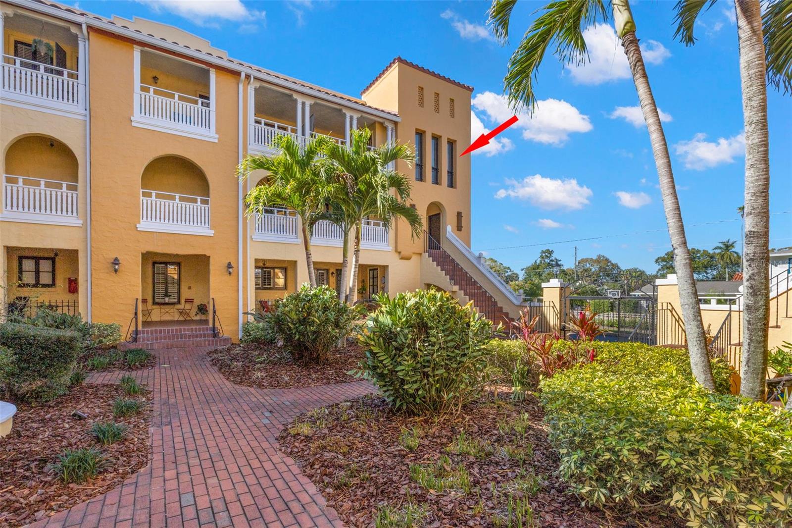 Image 30 of 38 For 210 22nd Avenue Ne 15