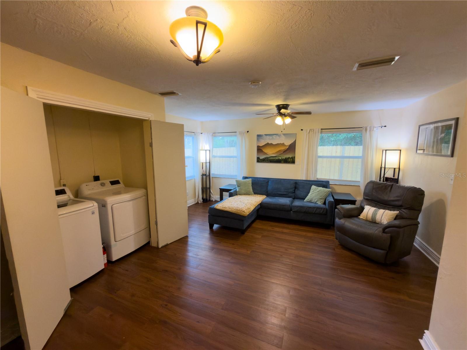 Image 15 of 42 For 707 Jefferson Avenue