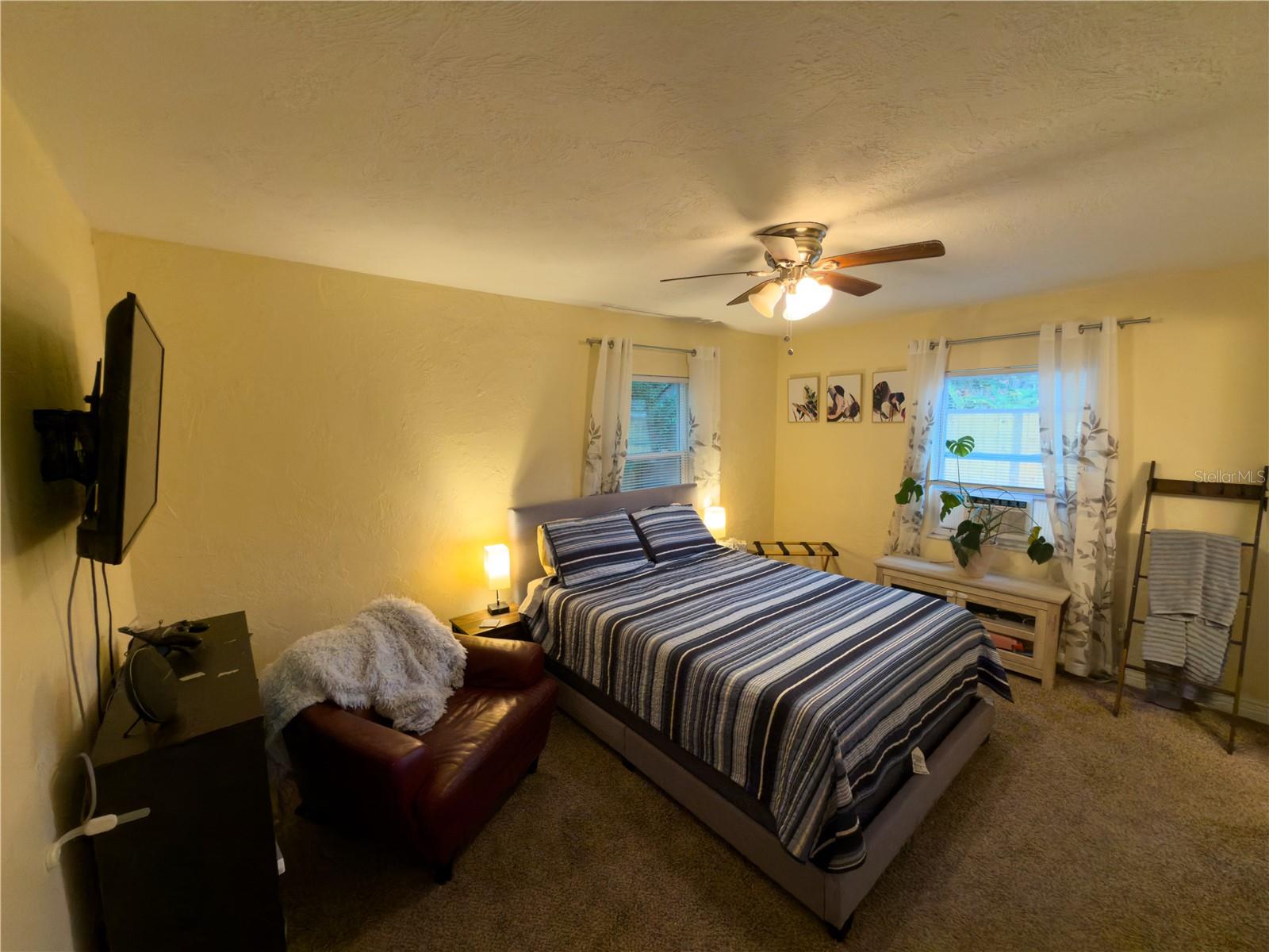 Image 16 of 42 For 707 Jefferson Avenue