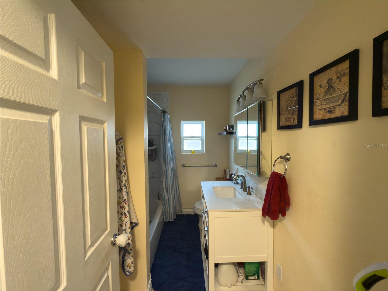 Image 28 of 42 For 707 Jefferson Avenue