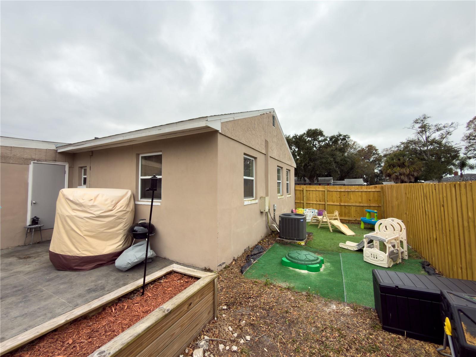 Image 31 of 42 For 707 Jefferson Avenue