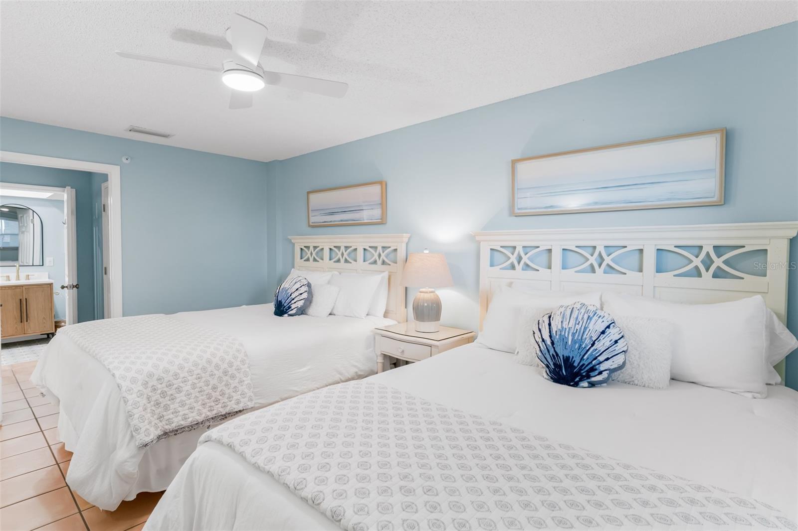 Image 34 of 53 For 17500 Gulf Boulevard 407