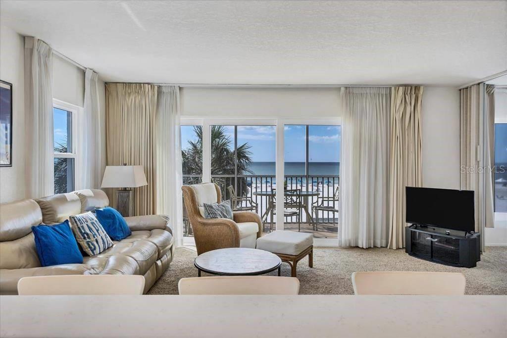 Image 2 of 12 For 6154 Midnight Pass Road 301