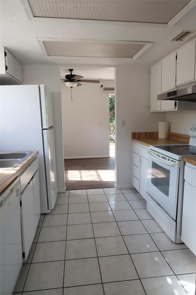 Image 4 of 15 For 10410 Connechusett Road