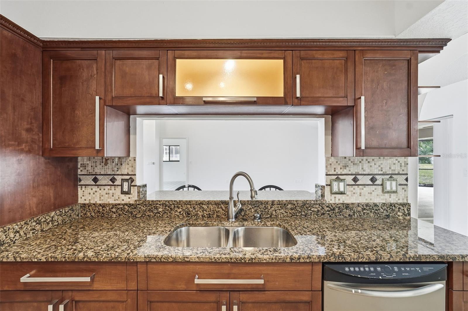 Image 11 of 33 For 11290 Orangewood Court