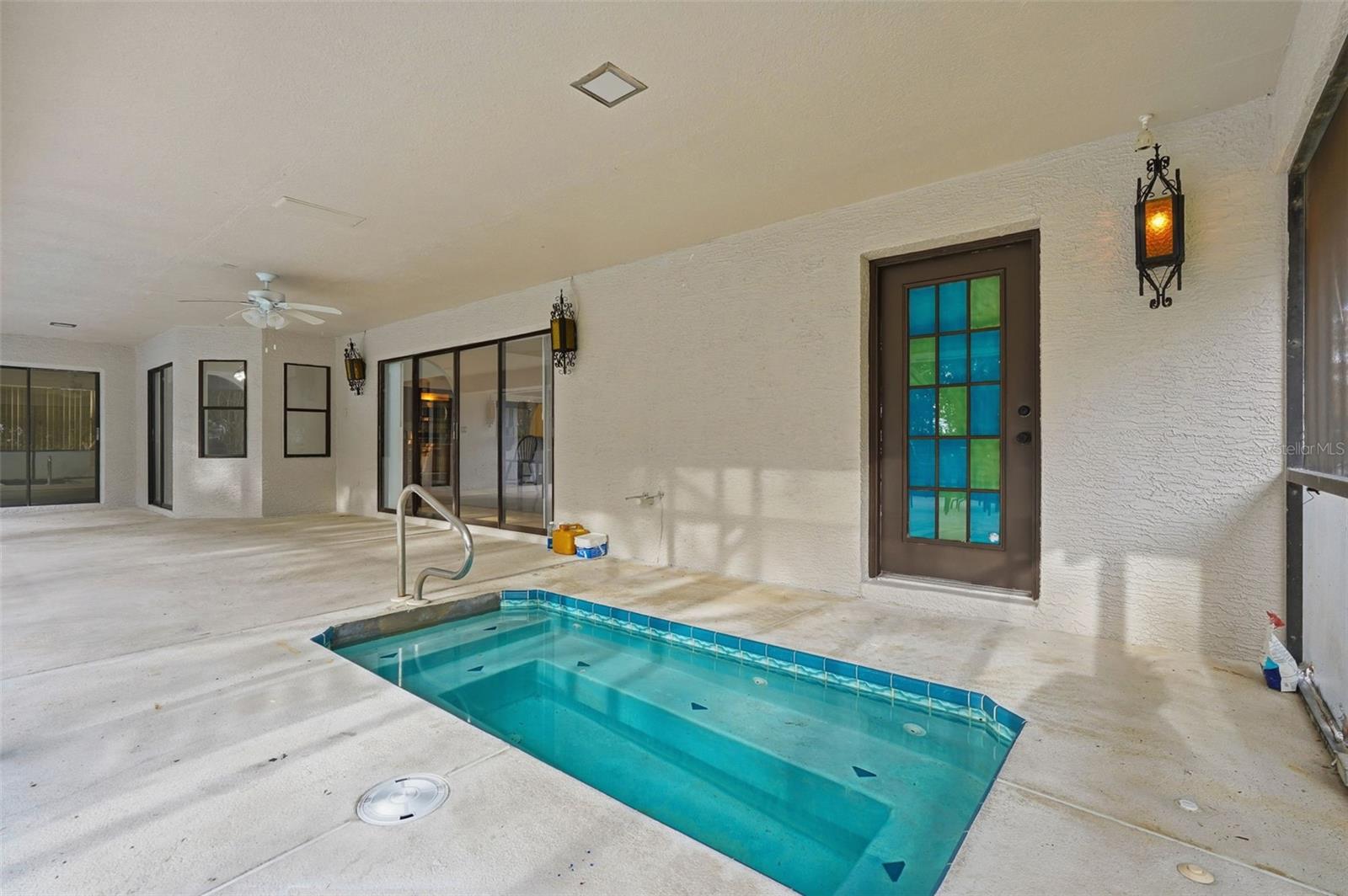 Image 27 of 33 For 11290 Orangewood Court