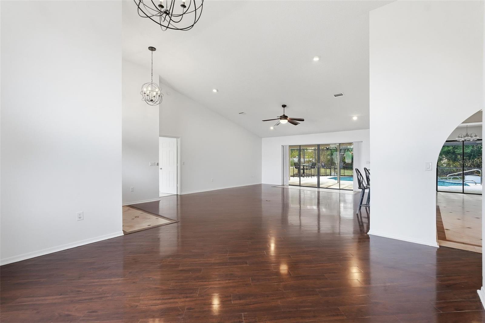 Image 4 of 33 For 11290 Orangewood Court