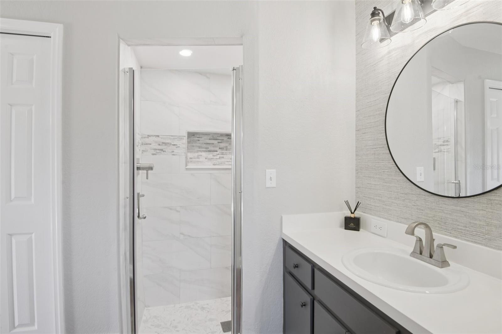 Image 15 of 31 For 4175 Mayfair Way